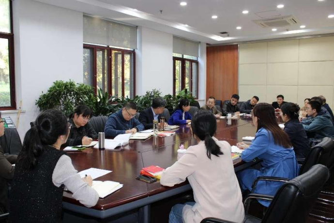 研究生处党支部二十大学习会报道 11.4387.png